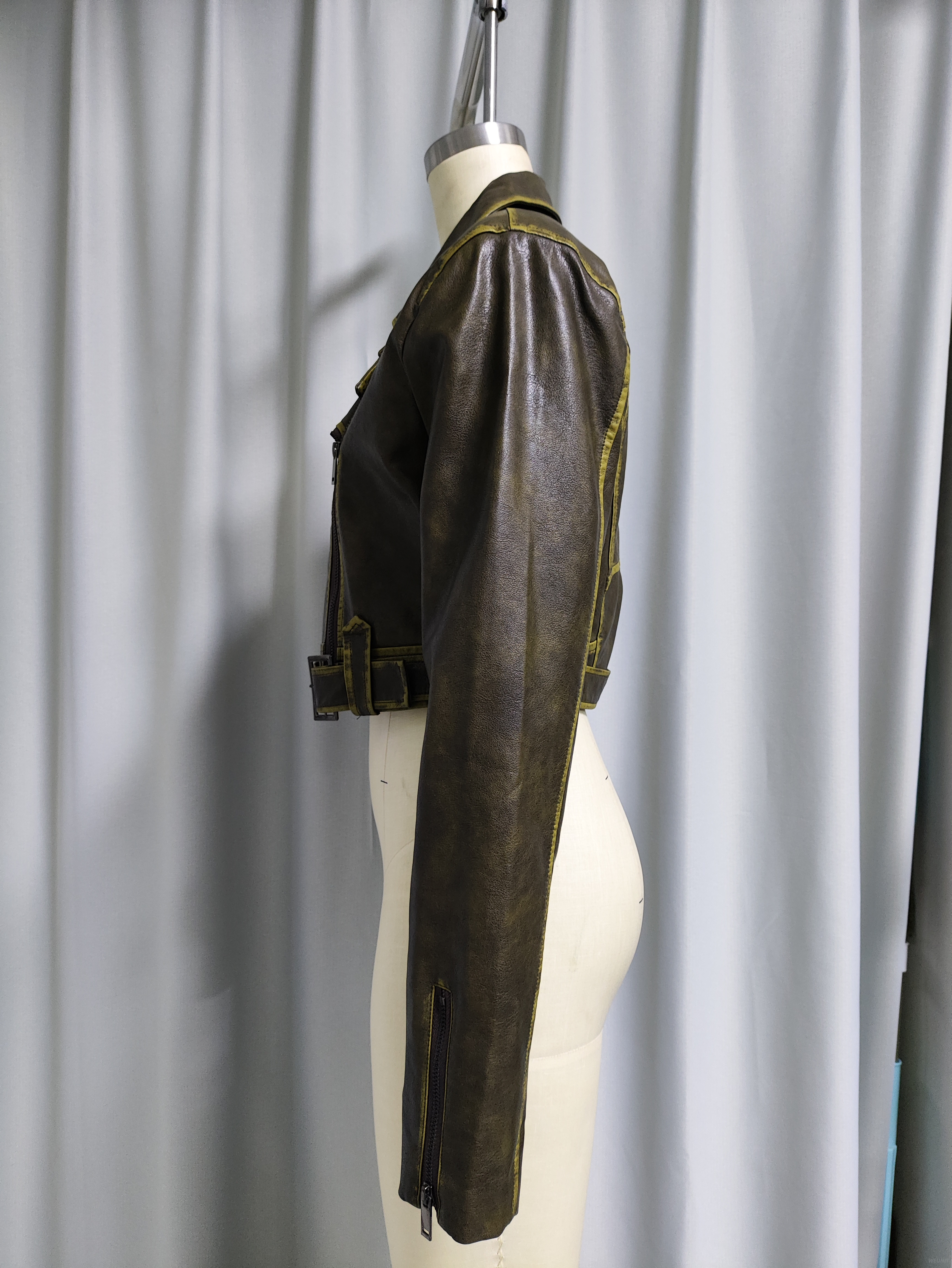Women's Vintage Asymmetrical Zip-Up Cropped Leather Motorcycle Jacket with Contrast Stitching