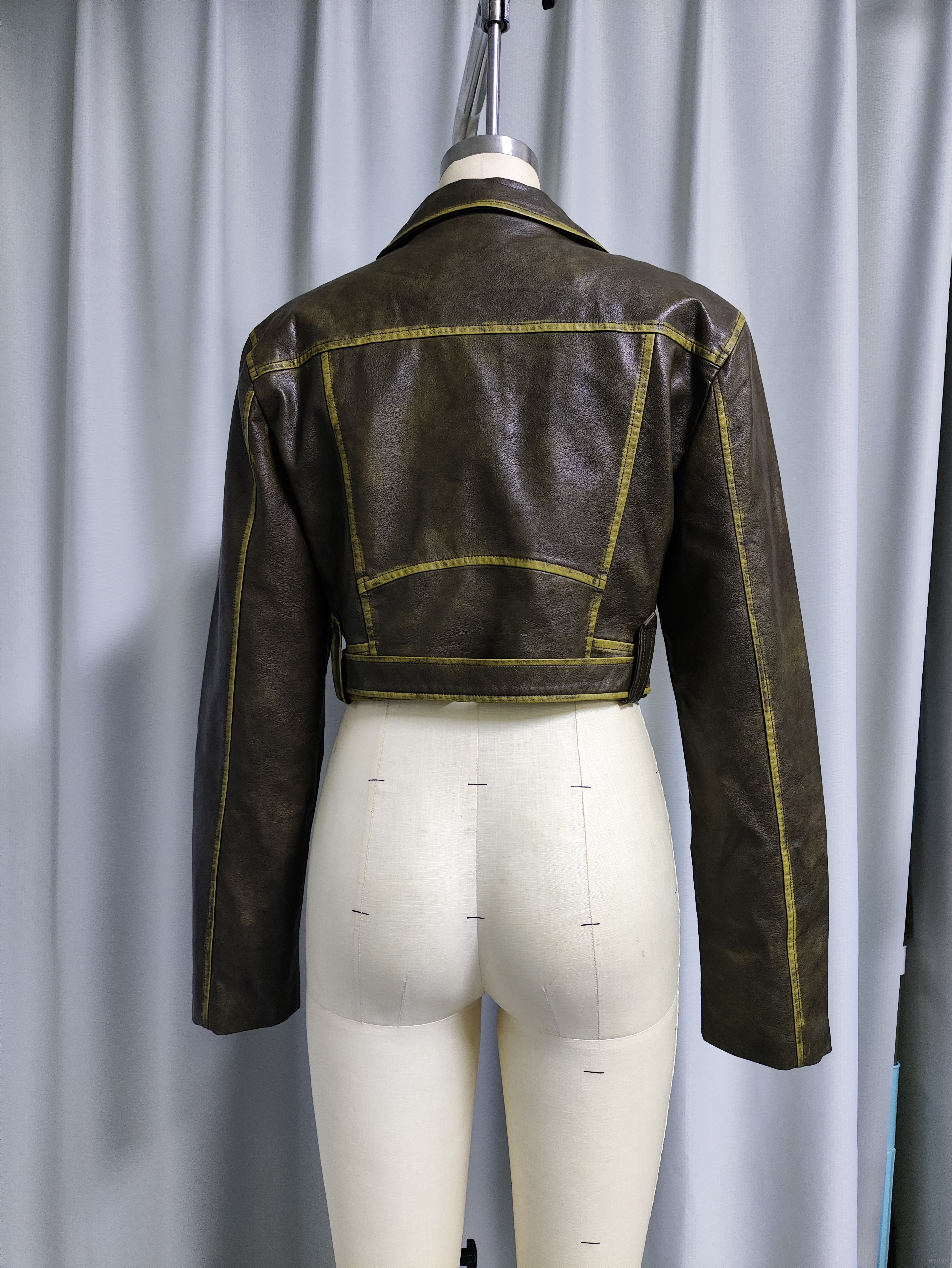 Women's Vintage Asymmetrical Zip-Up Cropped Leather Motorcycle Jacket with Contrast Stitching